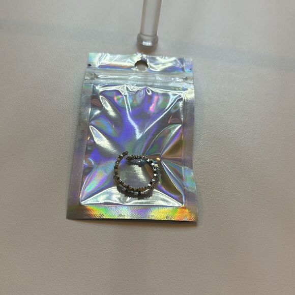 NWT - Lucky stars emerald green stretchable ring - Picture 4 of 4